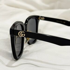 Gucci Black and Gold Sunglasses